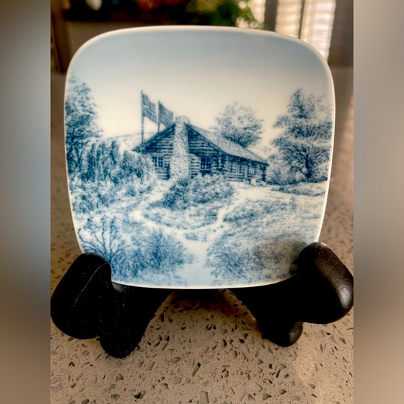 Vintage Royal Copenhagen Porcelain B&G Plaquette Mini Collectors Plate - Picture 2 of 5